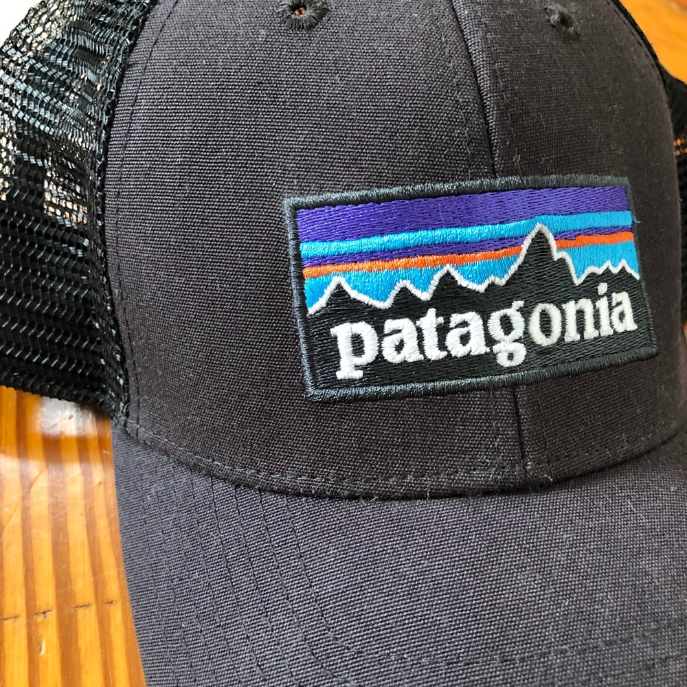 Men’s Patagonia trucker